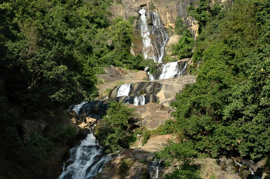 Ravana Ella in the Ella Gap 1 Ravana Ella Cave , Ella Sri Lanka - A breathtaking waterfall in the heart of Sri Lanka's hill country